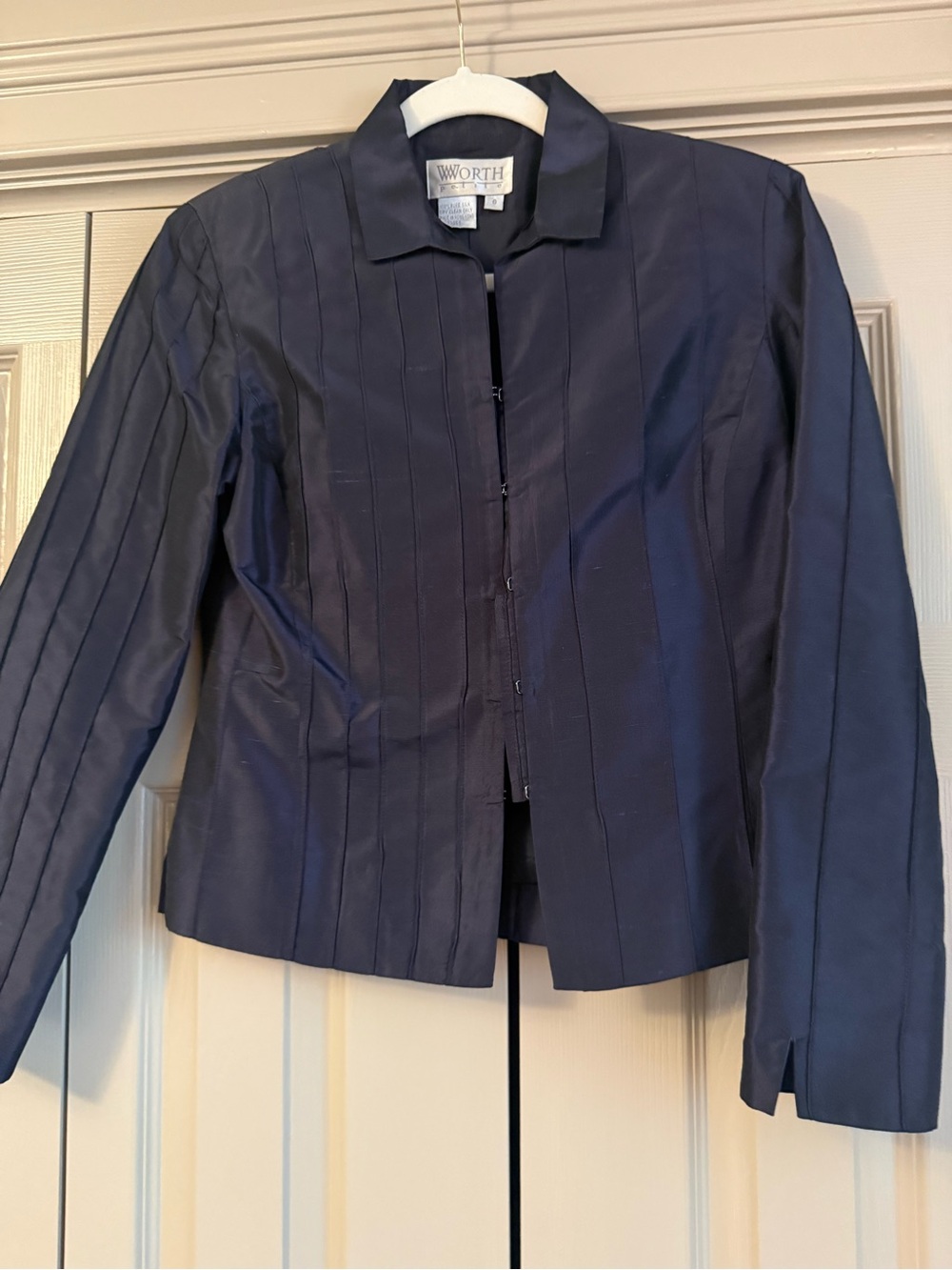Worth Navy 💯 Silk Vertical-Pleat Women's cropped jacket